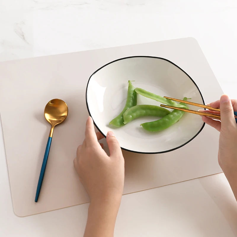 NEW Silicone Waterproof Placemat Table Mat Heat Insulation Anti-skidding Washable Durable For Kitchen Dining
