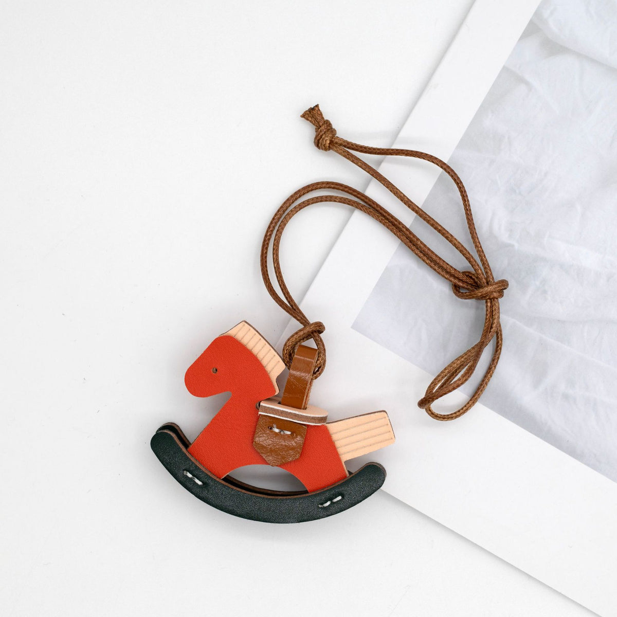 Leather decorative small Trojan horse pendant female car keychain rearview mirror pendant rocking Trojan bag pendant wholesale