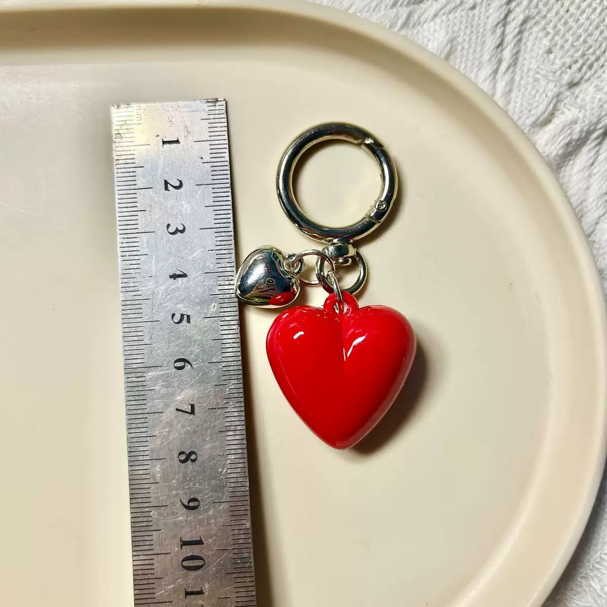 Cross-Border New Acrylic Resin Heart-Shaped Keychain Colorful Creative Couple Peach Heart Bag Water Cup Decorative Pendant