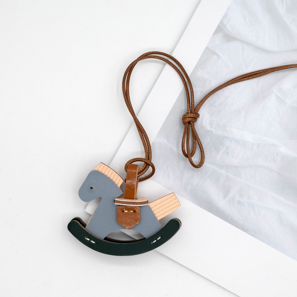 Leather decorative small Trojan horse pendant female car keychain rearview mirror pendant rocking Trojan bag pendant wholesale