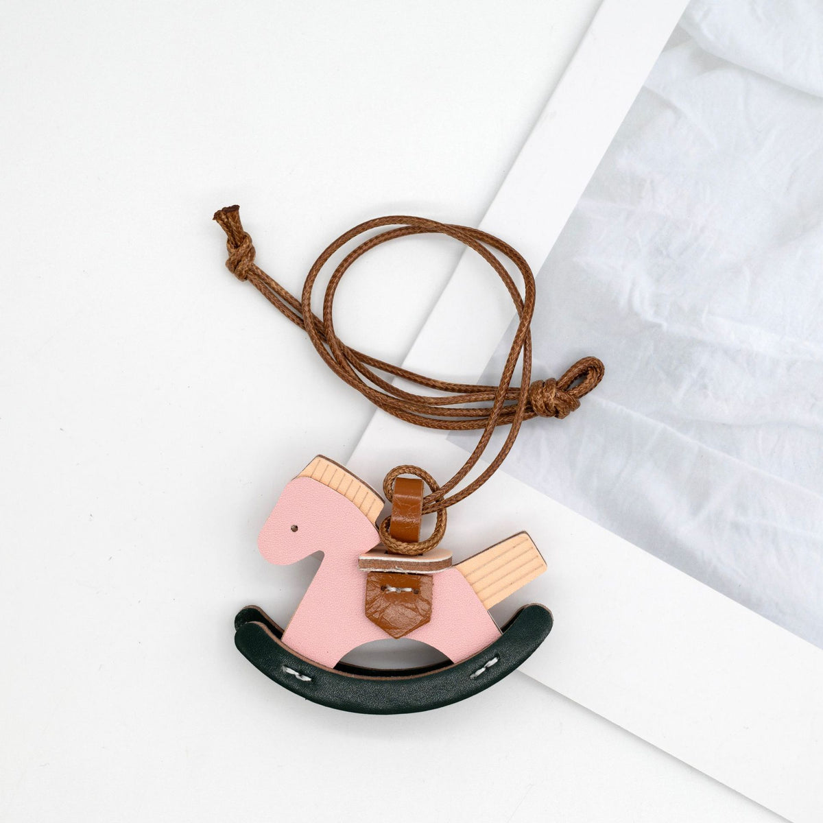 Leather decorative small Trojan horse pendant female car keychain rearview mirror pendant rocking Trojan bag pendant wholesale