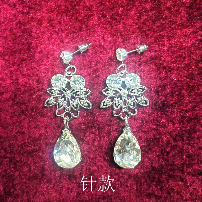 Korean Bride Necklace Earrings Two-piece Decorations Wedding Yarn Wedding Jewelry Wedding Accessories Dance Studio