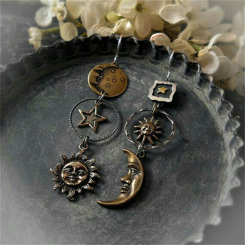 Gothic Devil's Eye Punk Earrings Halloween Accessories Ancient Silver Moon Metal Long Earrings Cross-Border