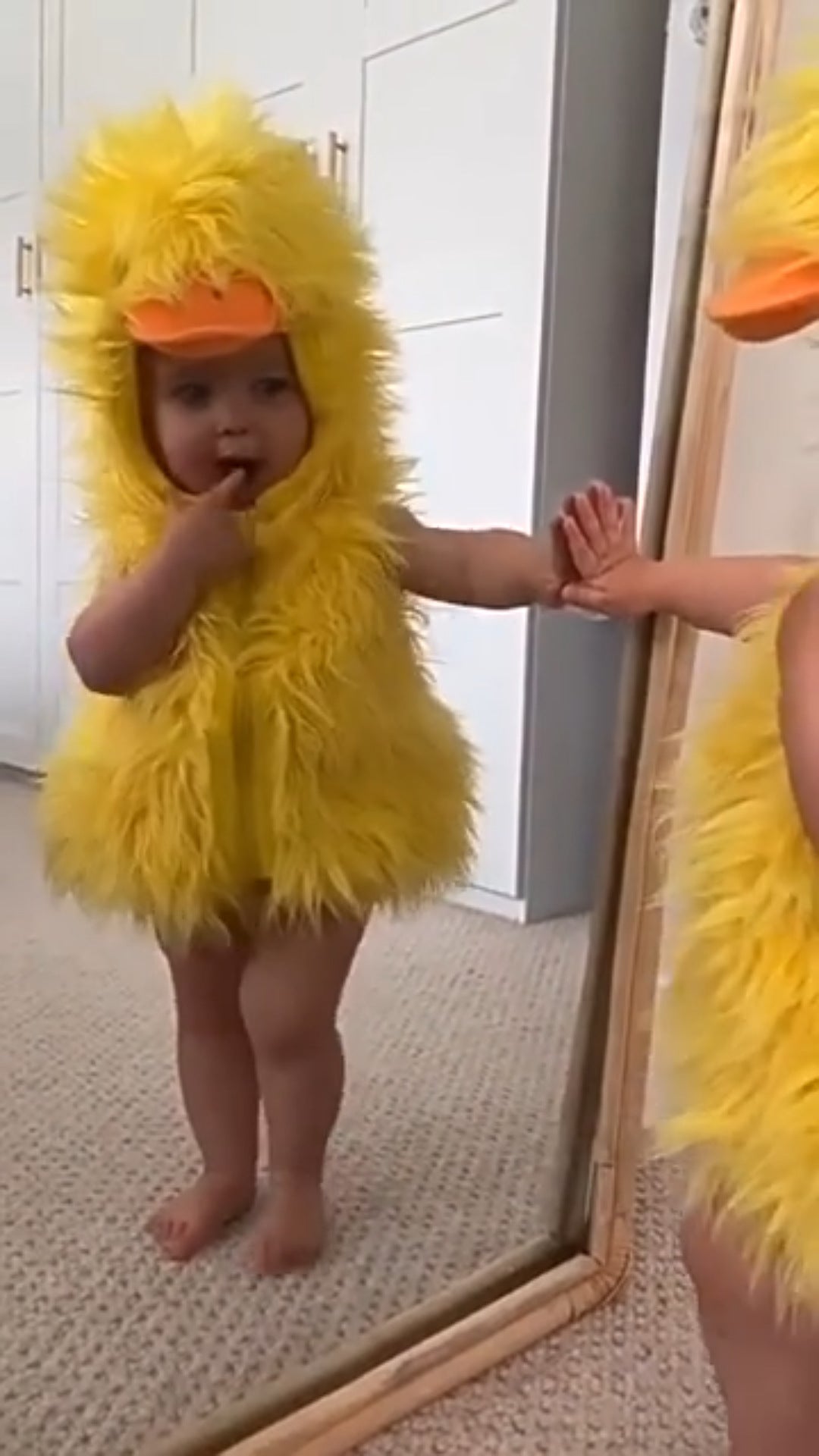 Foreign trade new Halloween animal costume cute little yellow duck children hooded vest cosplay costume