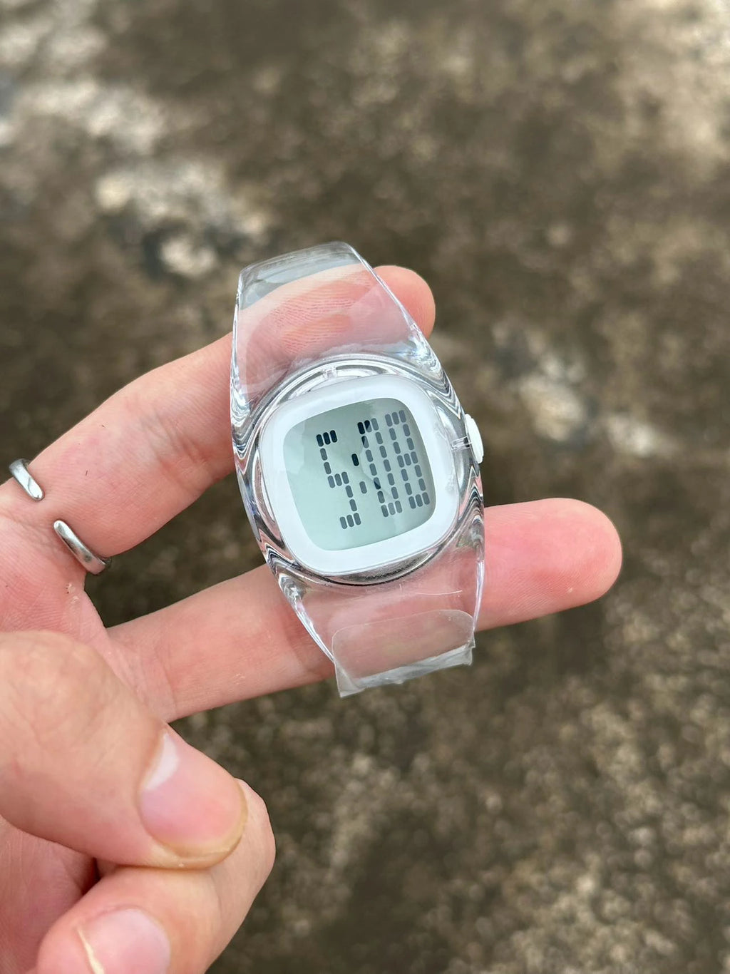 Y2K Fully Transparent Watch — Minimalist See-Through Design, Paired with an Acrylic Strap (Fits Wrist Circumference ≤ 18 cm)