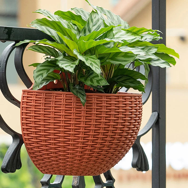 Flower Pot Exquisite Wall-mounted Plastic Wall Hanging Basket Flowerpot For Outdoor Garden Balcony Planter Bucket Home Decor New