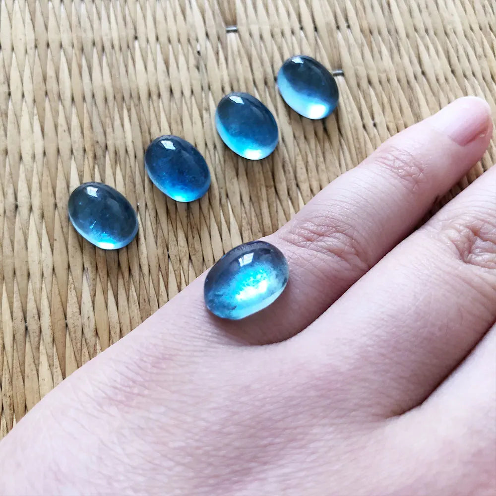 Aquamarine Oval Cabochon Natural Stone Crystals Quartz Gemstones Crystal Healing Reiki Decorative Stone Home Decoration DIY