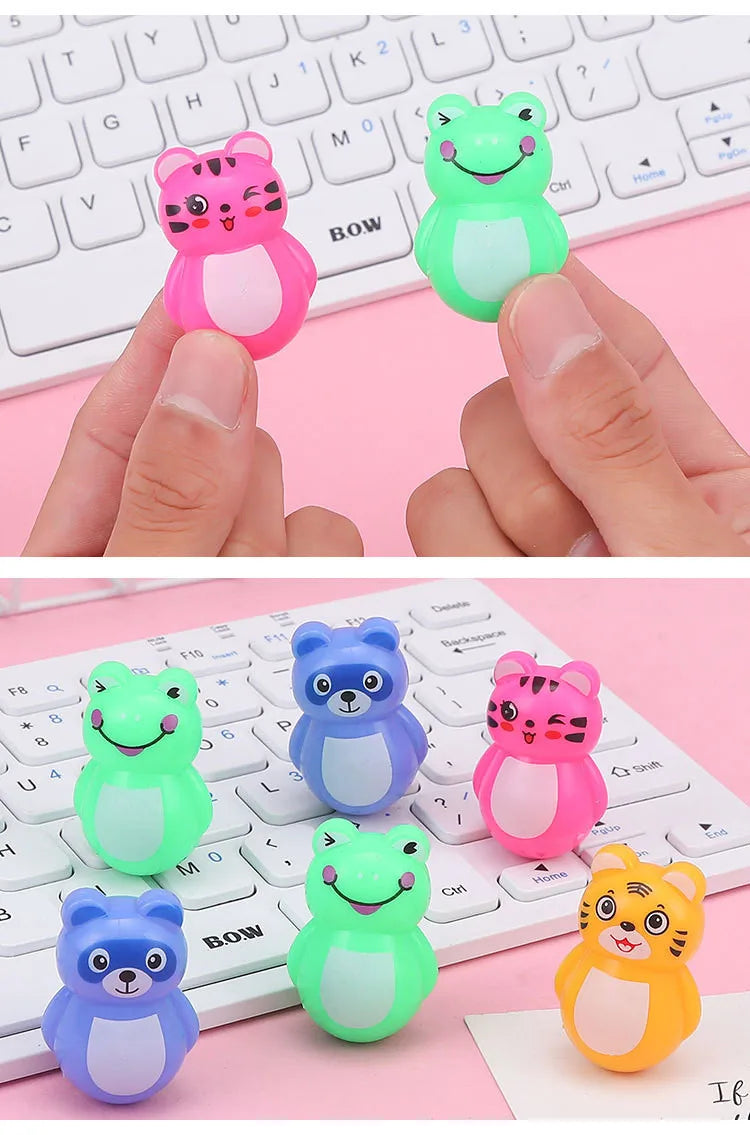 50pcs Plastic Cartoon Party Favors Toy Assortment Giveaway Pinata Filler Kids Birthday Keepsakes Carnival Prizes