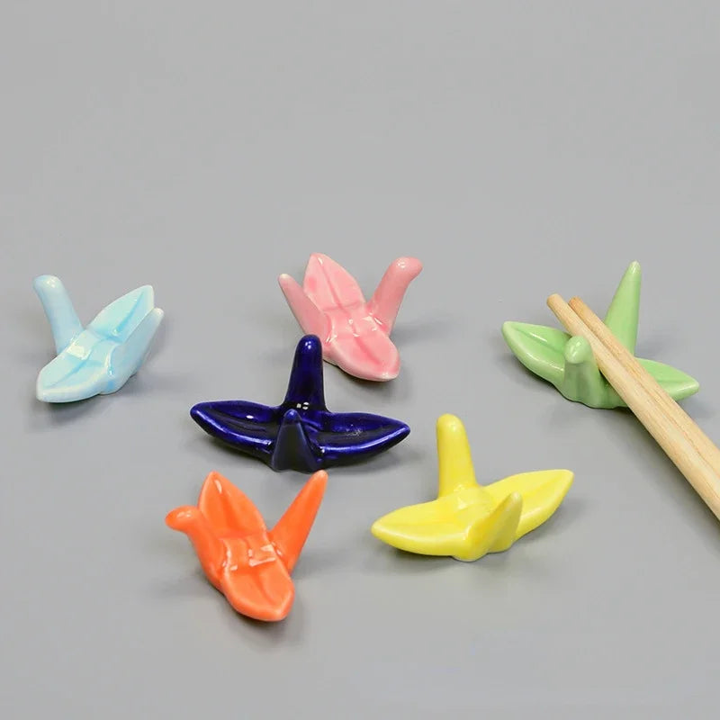 Cute Cat Ceramic Chopsticks Holder Stand Fine Design Chopstick Rack Pillow Care Rest Japanese Style Kitchen Tableware Tools New