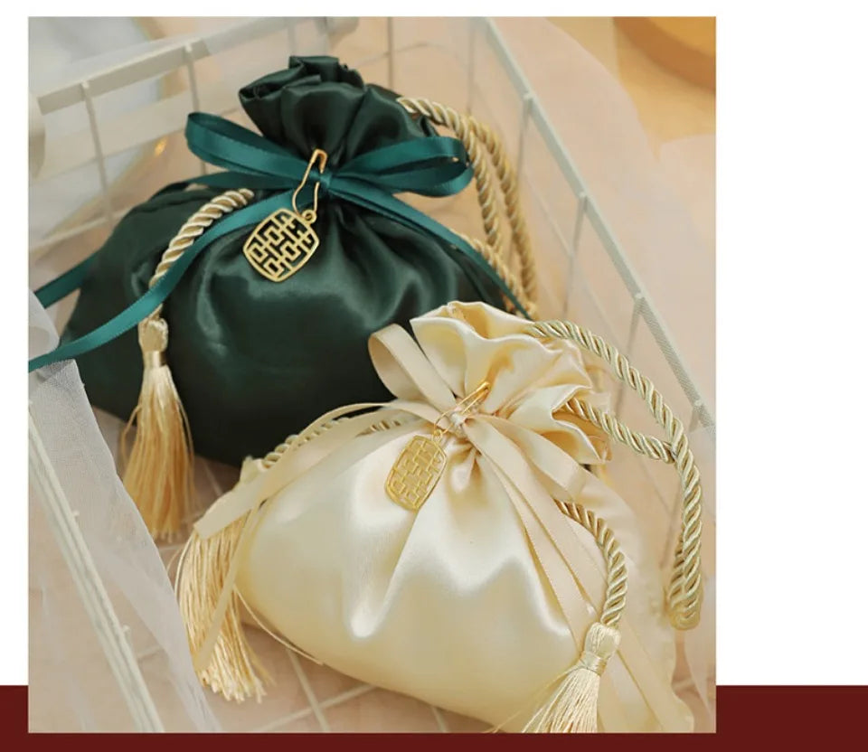 10/30/50 Pcs Luxury Packing Drawstring Velvet Pouch Sachet Gift Bag For Wedding Candy Boxes With Pearl String Decor Favors Bags