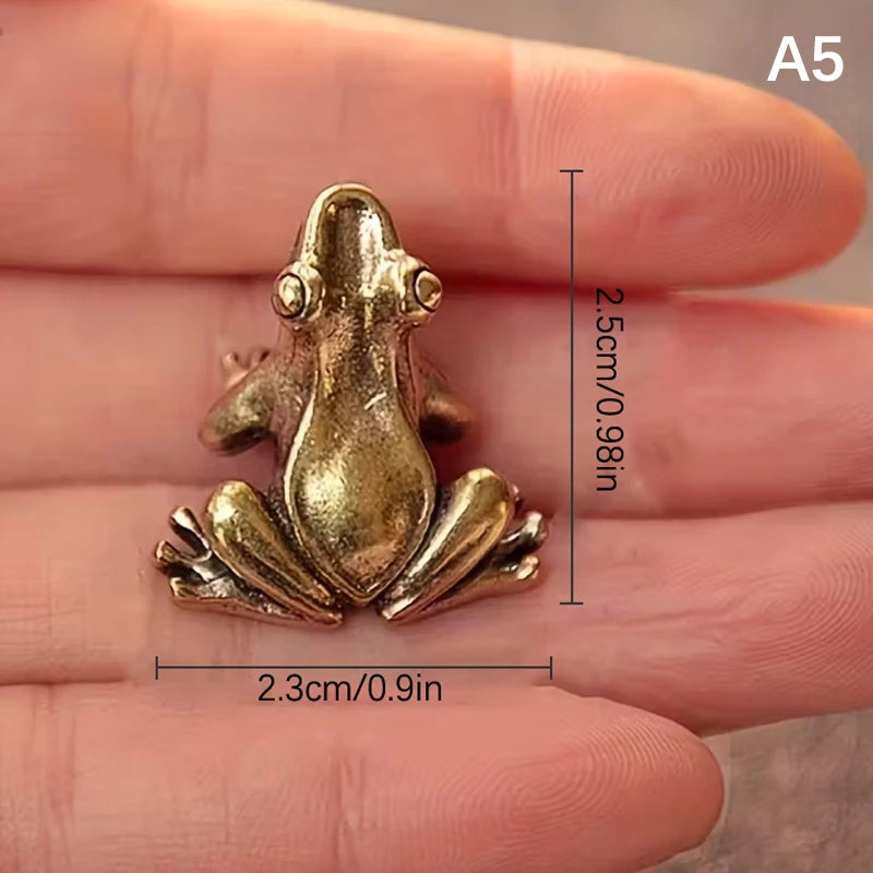 Vintage Brass Frog Statue Frog Decor Charming Contemplative Pose Desktop Ornament Tea Pet Figurine Home Office Decor