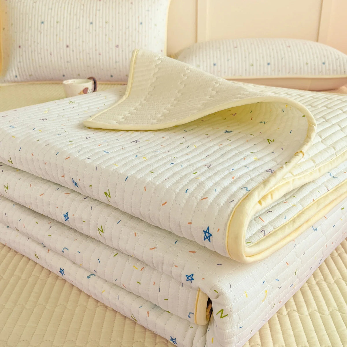 Thickened Quilted Bedspread for Single Double Bed Floral Soft Breathable Summer Quilt Machine Washable Dust-proof Bed Cover Set