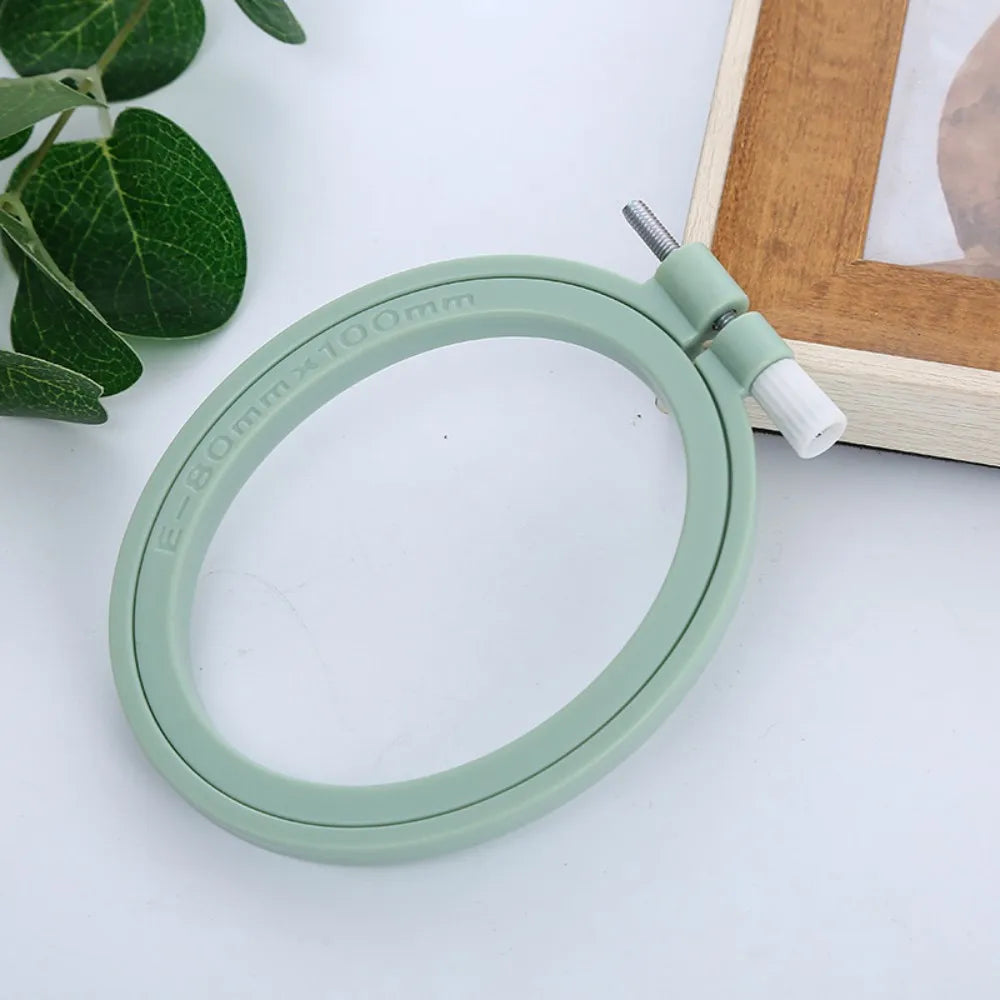 Oval/Square Plastic Embroidery Hoops Frame Color Embroidery Hoop Rings For Household DIY Cross Stitch Sewing Needlecraft Tools