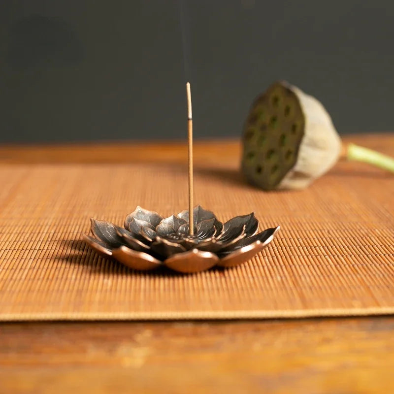 YXYMCF 1PC Alloy Incense Burner Stick Holder Plate Buddhism Zen Lotus Frog Snail Censer Bronze Nasturtium Home Decor 24 Styles