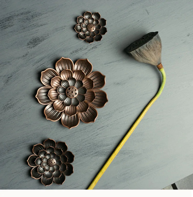 YXYMCF 1PC Alloy Incense Burner Stick Holder Plate Buddhism Zen Lotus Frog Snail Censer Bronze Nasturtium Home Decor 24 Styles