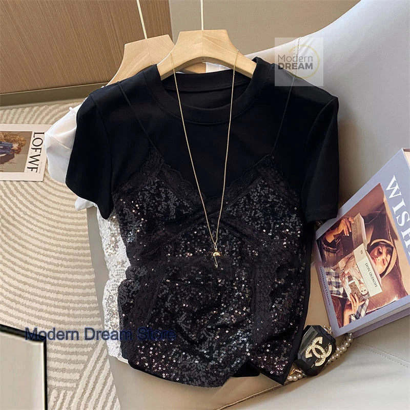 French fake two-piece lace sling splicing short-sleeved T-shirt female summer new fashion unique temperament Joker top.
