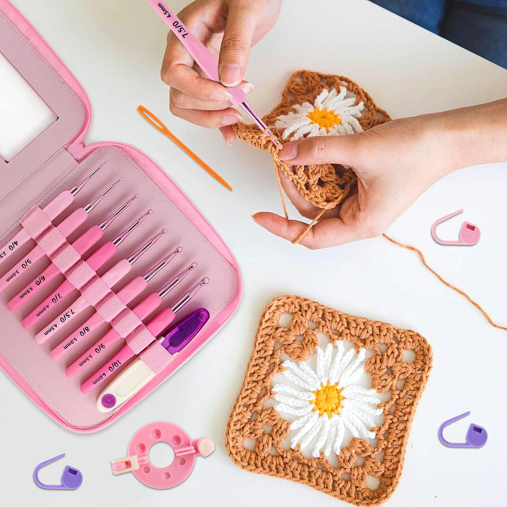 9pcs/set 2.0mm-6mm Pink Gradient Aluminum Crochet Hooks Ergonomic Soft Handle Crochet with Case Crochet Kit for Beginners