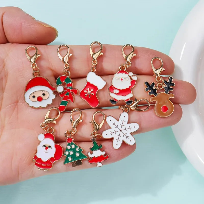Cute Enamel Christmas Keychain Snowman Santa Claus Key Ring Pendants for Key Holder Women Girls Handbag Decor Jewelry Gifts