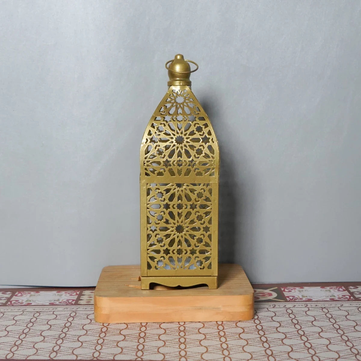 1PC Metal Vintage Decorative Light Morocco LED Hollow Wind Lamp Home Tabletop Atmosphere Lantern Crafts Decoration, Festive Deco