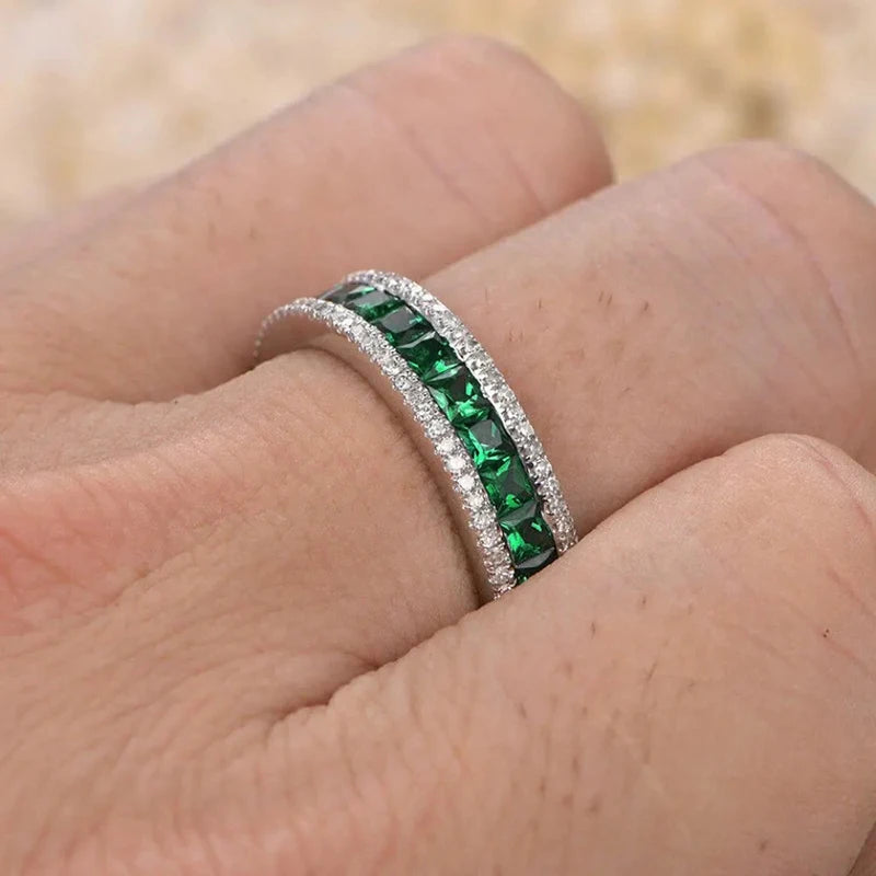 Huitan Princess Cut Green Zirconia Ring for Women New Fashion Finger Jewelry for Engagement Lady Novel Wedding Band Accessories
