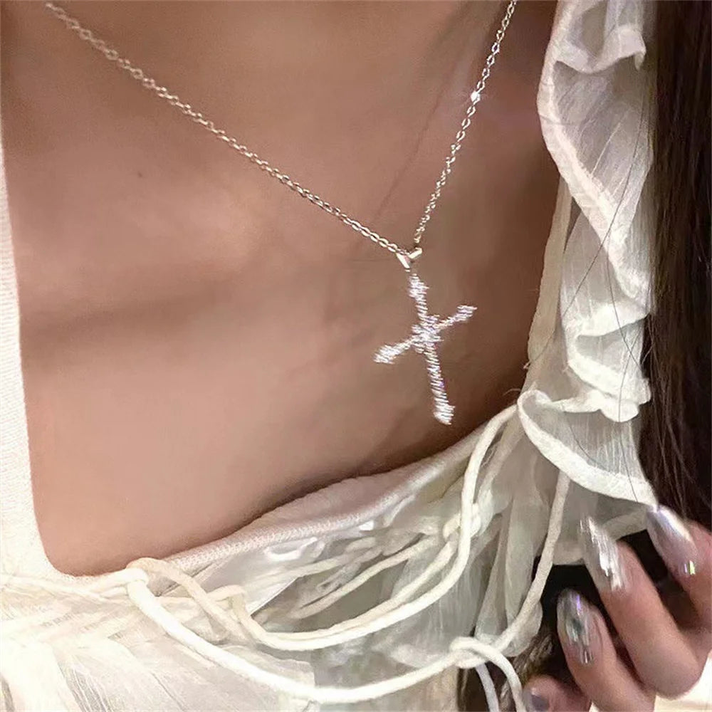 Elegant Crystal Cross Pendant Necklace Silver Color Star Ladies Necklace Fashion Party Jewelry Women Gift Wholesale
