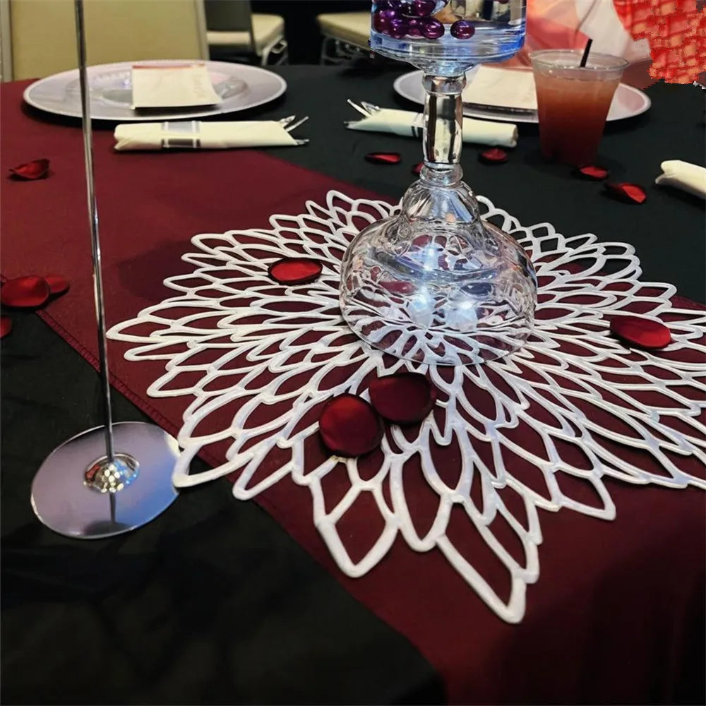 4 PC/6 PC Gold Placemats Coasters Round Wipeable Vinyl