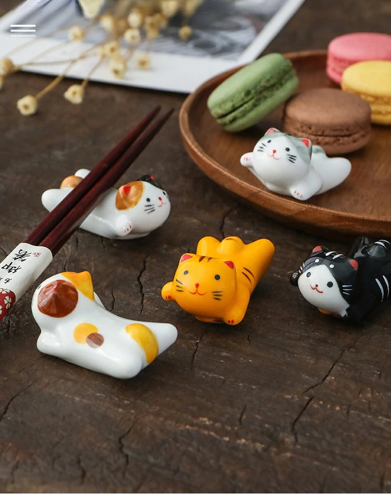 Cute Cat Ceramic Chopsticks Holder Stand Fine Design Chopstick Rack Pillow Care Rest Japanese Style Kitchen Tableware Tools New