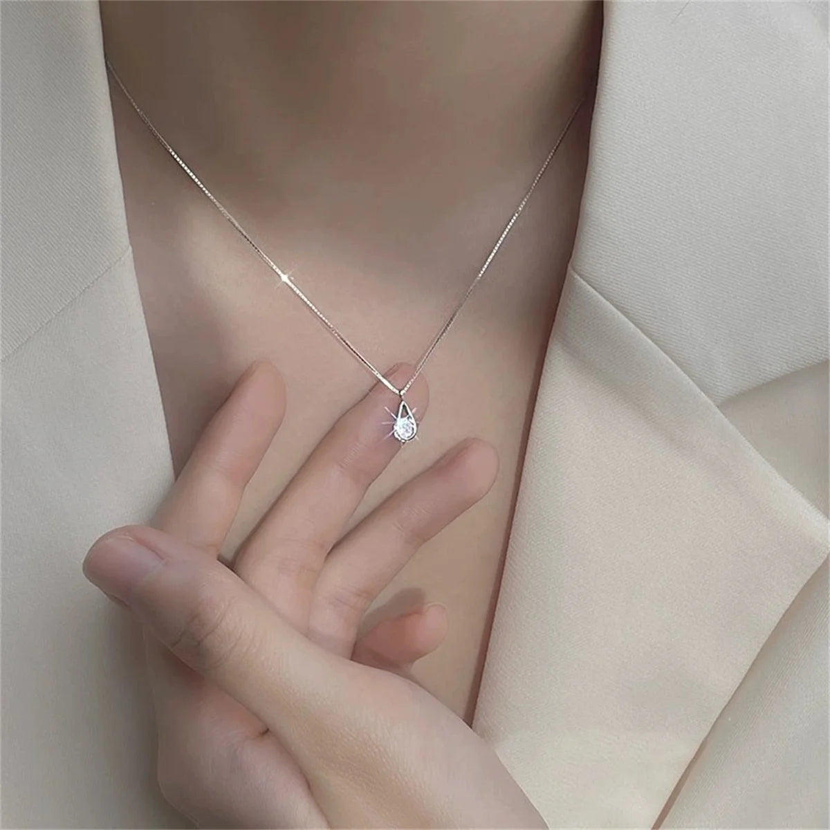 Cool HipHop Teardrop Shape Necklace Personalized Charm Zirconia Pendant Choker Birthday Party Gift Women Fine Jewelry