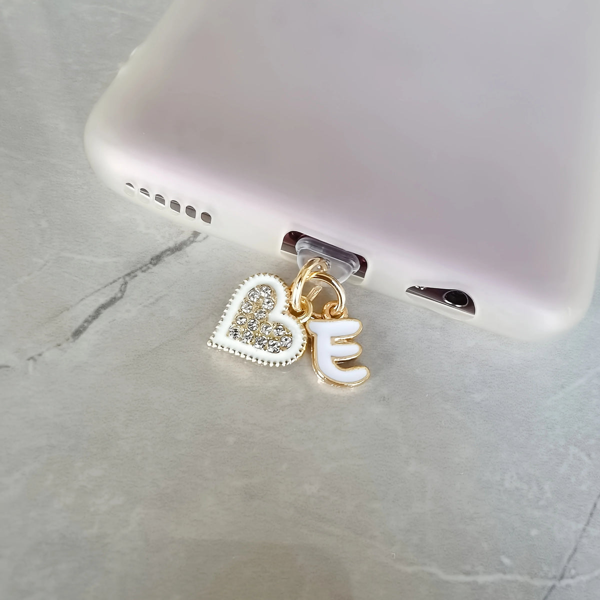 Of Light Luxury Sparkling Diamond Letter Heart-Shaped Phone Dust