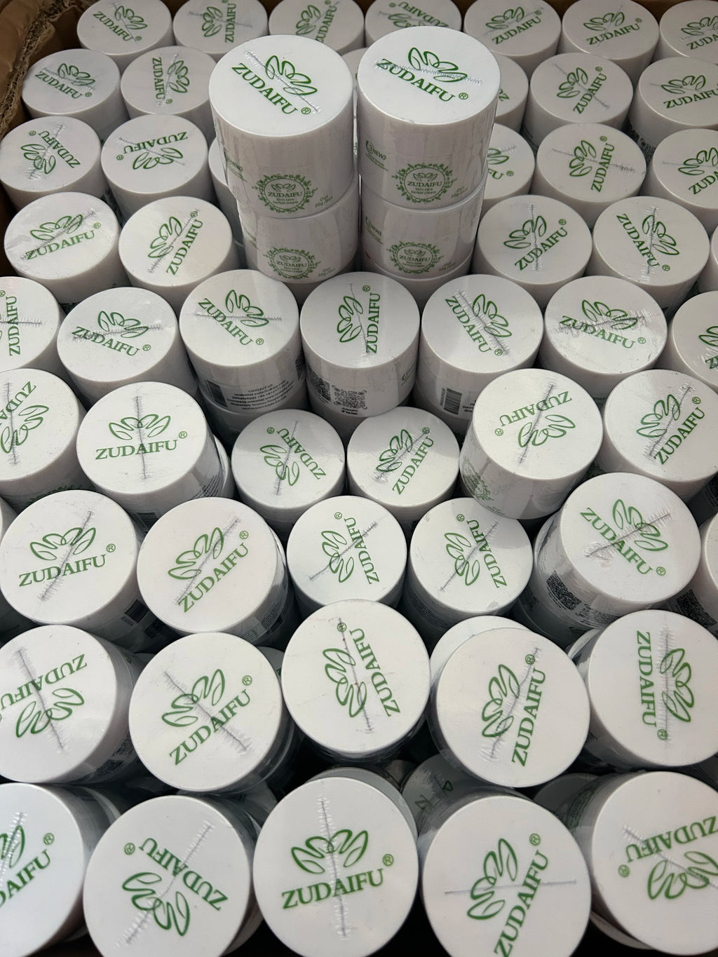 【New date】4/10 pcs Zudaifu Third Generation Herbal Moisturizing Cream Skin Care Cream 30g