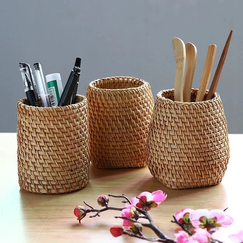 Rattan Pencil Holder, Handmade Wicker Pen Cup Makeup Brushes Holder, Woven Vine Desk Organizer Pen Container Box
