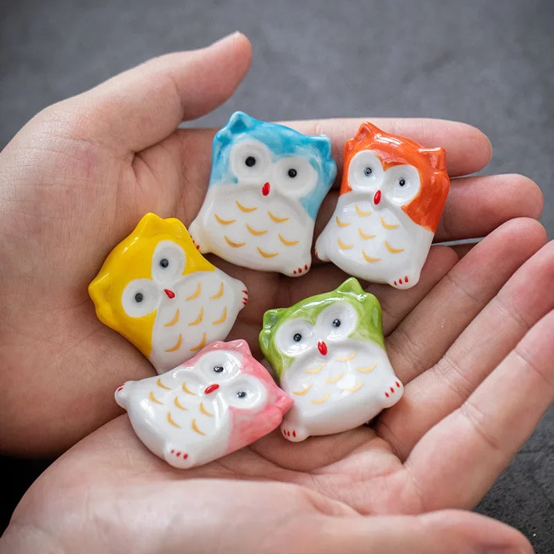 Cute Cat Ceramic Chopsticks Holder Stand Fine Design Chopstick Rack Pillow Care Rest Japanese Style Kitchen Tableware Tools New