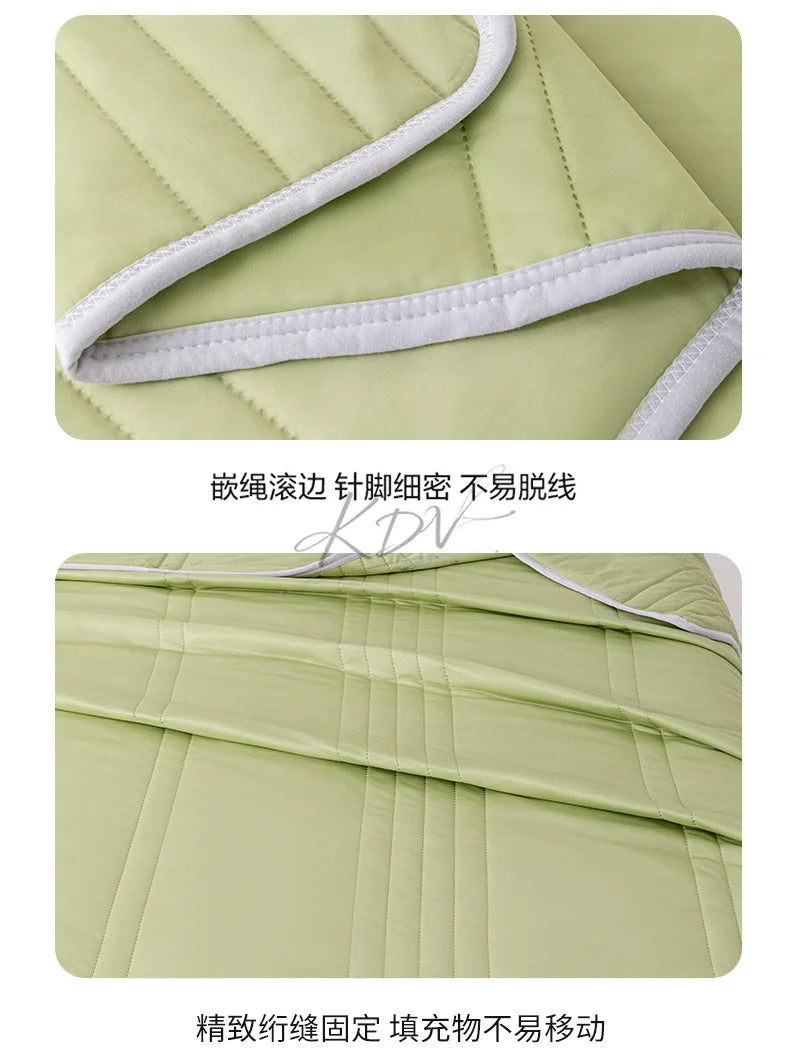 Solid Color Cooling Summer Blanket Soft Skin Friendly Breathable Thin Quilt Lightweight Washable King Air Conditioner Comforter