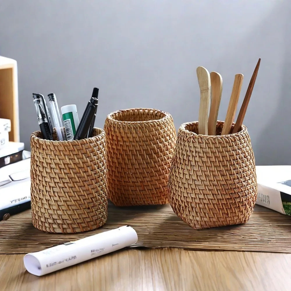 Rattan Pencil Holder, Handmade Wicker Pen Cup Makeup Brushes Holder, Woven Vine Desk Organizer Pen Container Box