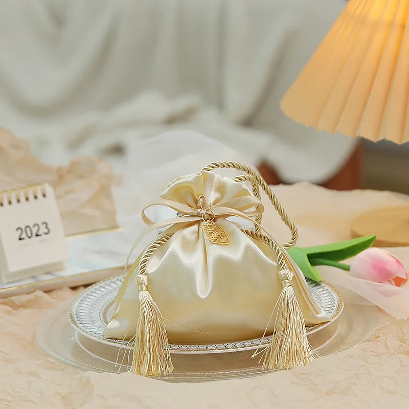10/30/50 Pcs Luxury Packing Drawstring Velvet Pouch Sachet Gift Bag For Wedding Candy Boxes With Pearl String Decor Favors Bags