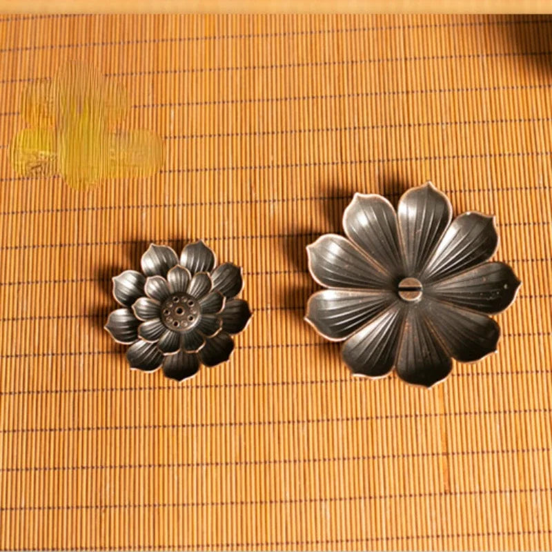 YXYMCF 1PC Alloy Incense Burner Stick Holder Plate Buddhism Zen Lotus Frog Snail Censer Bronze Nasturtium Home Decor 24 Styles