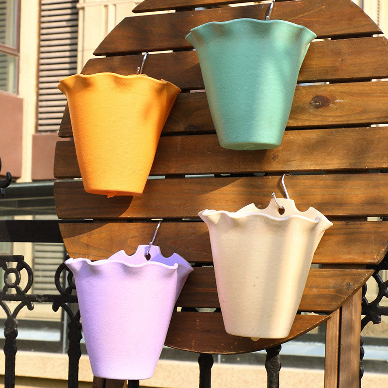 Flower Pot Wall-mounted Plastic Wall Hanging Container Basket Flowerpot for Outdoor Garden Balcony Planter Bucket Home Decor