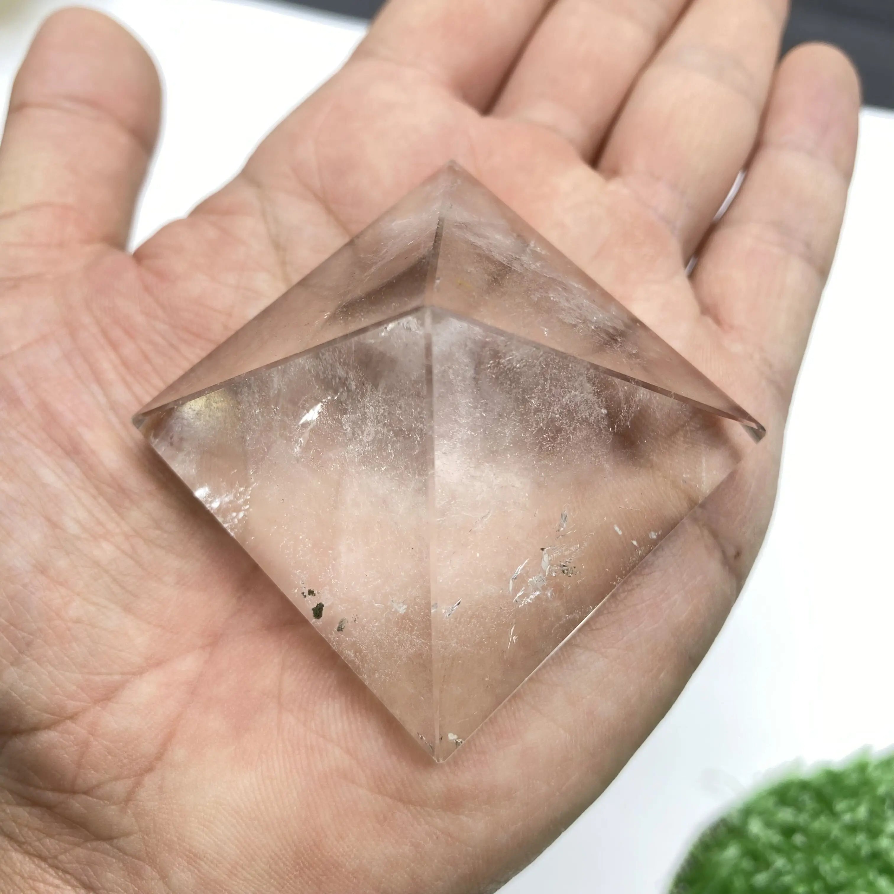 Natural Transparent Quartz Crystal Pyramid Clear Reiki Healing Natural white crystal Pyramid raw stone polishing