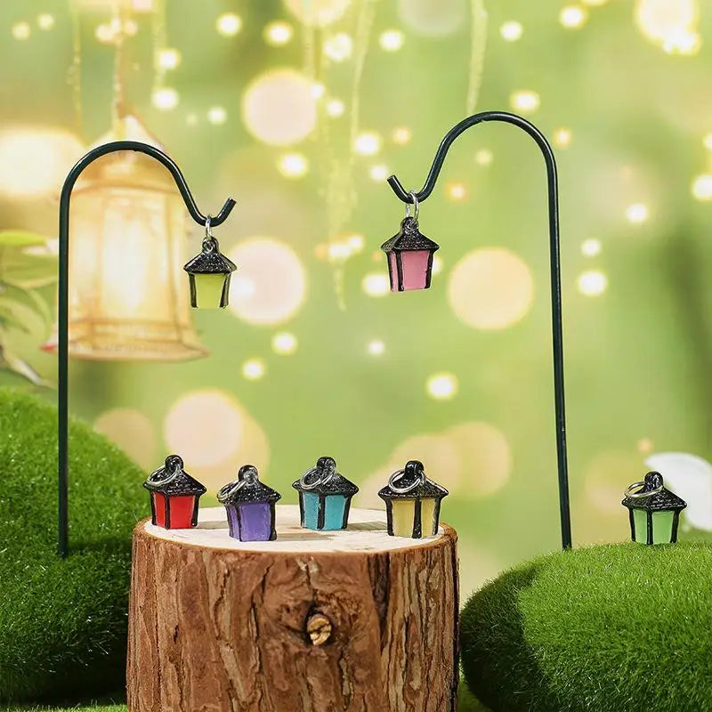 {MX} 6Pcs Miniature Vintage Lantern Fairy Garden Decorative Stakes Glow-in-the-Dark Bonsai Decorations Mini Lantern Crafts