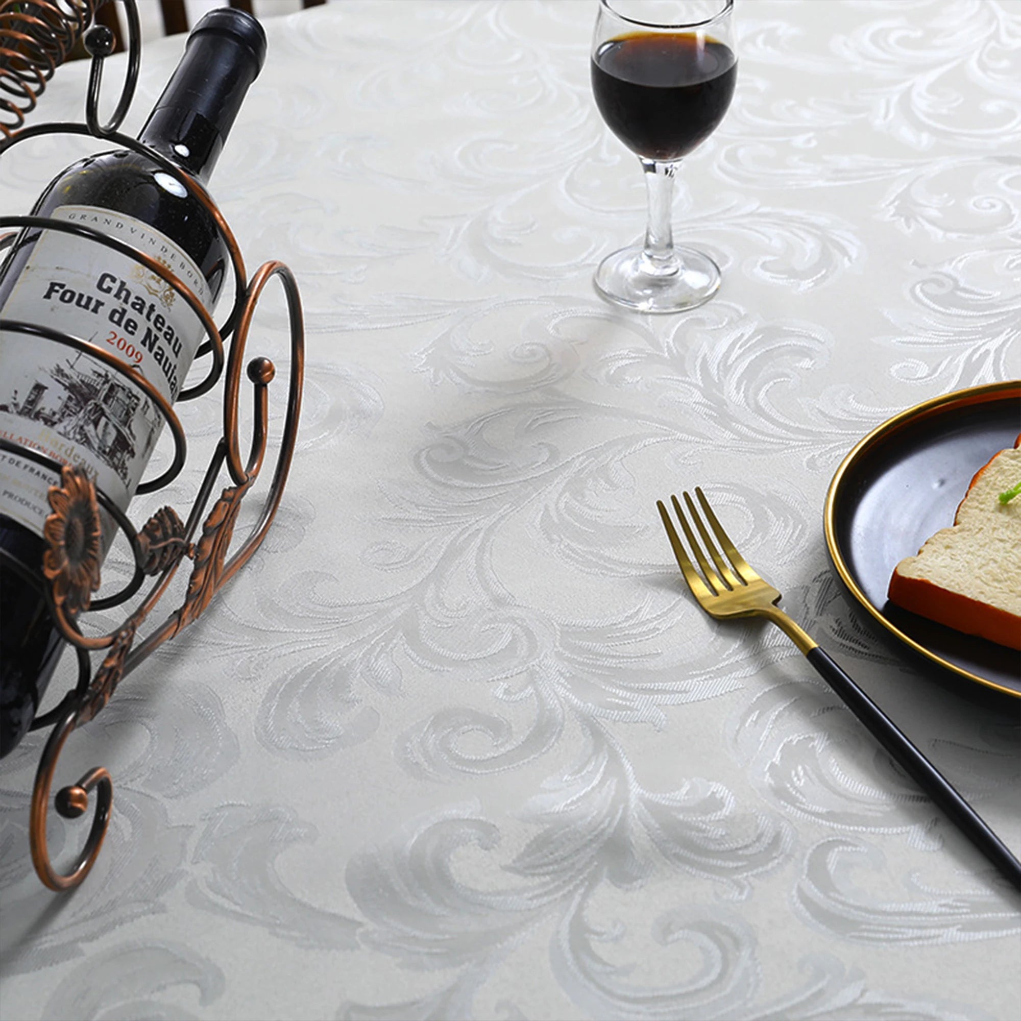 Battilo Luxury Tablecloth White Rectangle Table Cloth Lace Patchwork Waterproof Table Cover For Dining Table Kitchen Cloth Decor