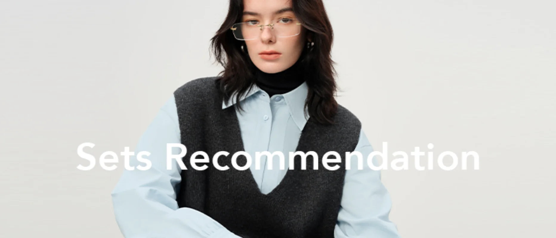 FSLE【Premium Series】temperament Striped V-neck Sweatshirt Suits Women's Winter 2025 New Style Shorts Sets Leisure
