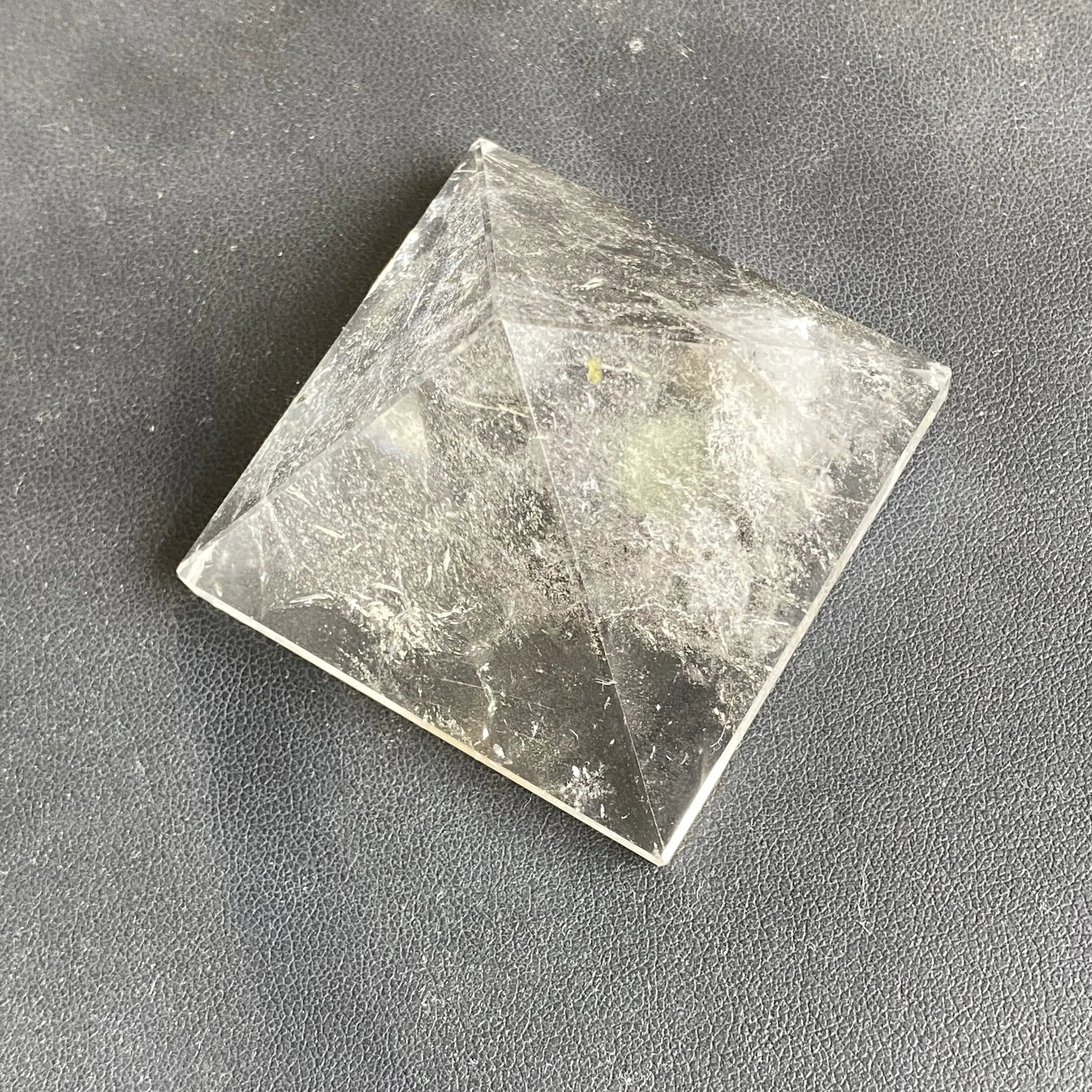 Natural Transparent Quartz Crystal Pyramid Clear Reiki Healing Natural white crystal Pyramid raw stone polishing
