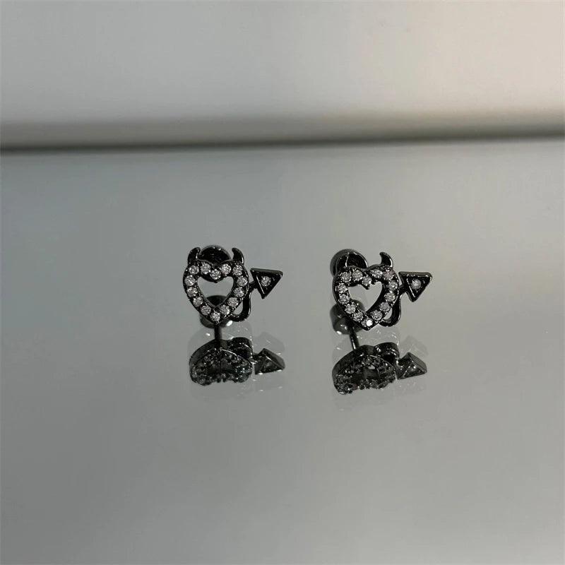 Y2K Hottie Black Series Zircon Crystal Ear Bone Nail 316L Medical