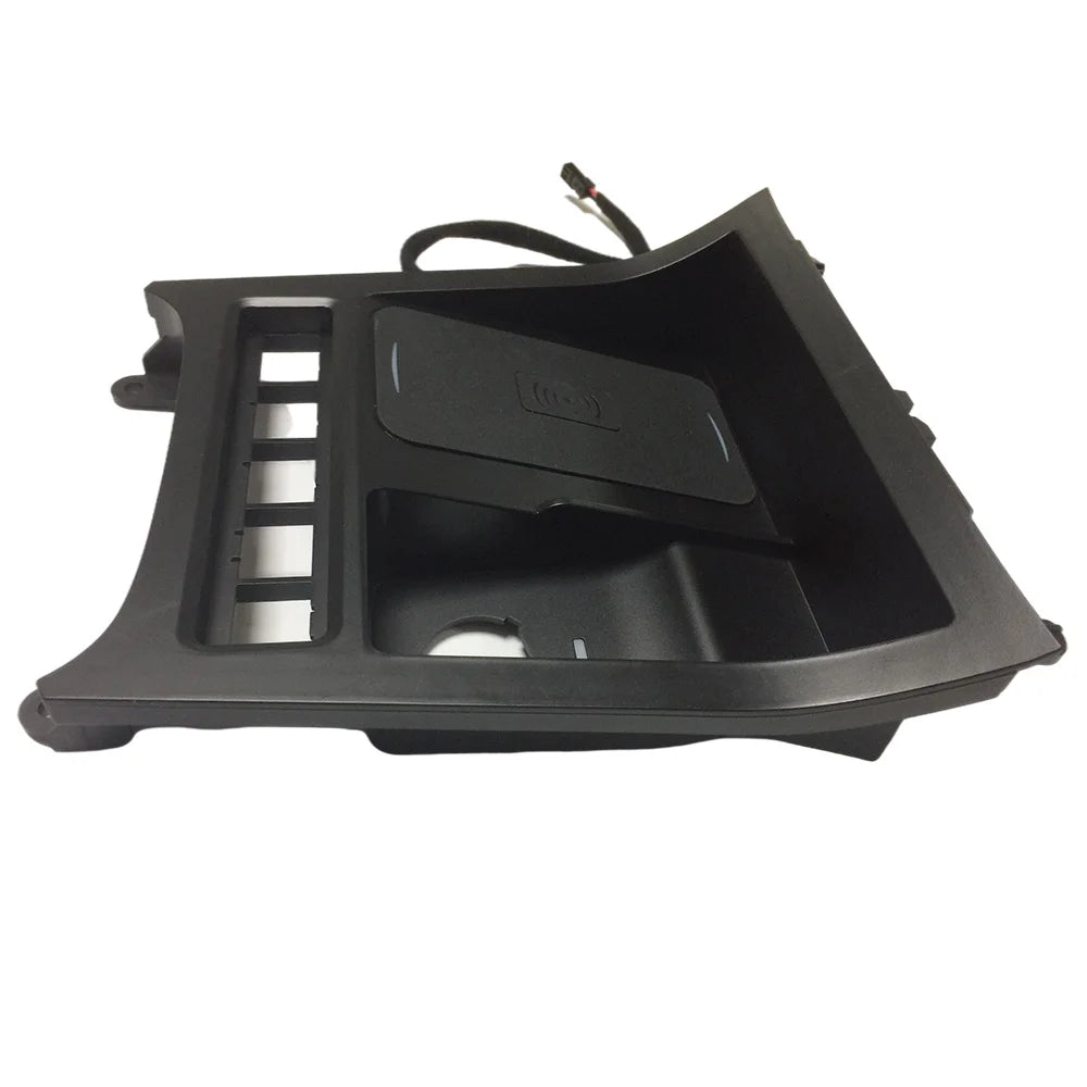 Car wireless charger Panel For Volkswagen Golf 6 MK6 Scirocco Sagitar 2008-2013 Golf 5 MK5 phone Holder Charging Pad Accessories