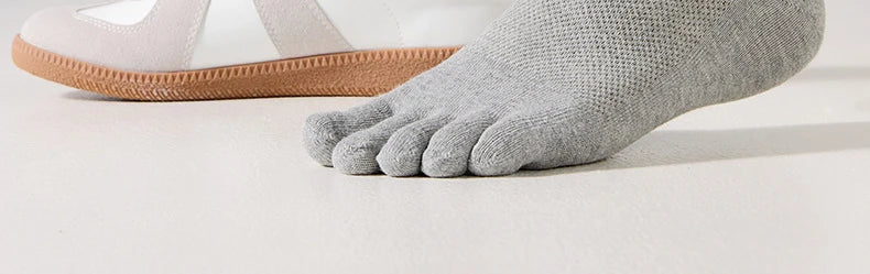 3/5 Pairs Men's Toe Socks Mid-Calf 100% Cotton Mesh Breathable Anti-bacterial Anti-odor Split Toe Socks for Daily & Sports