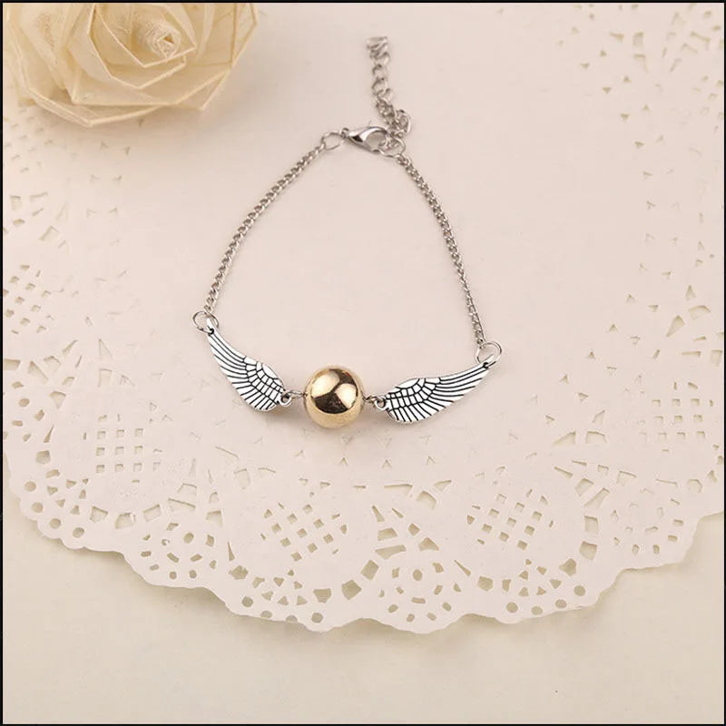 Vintage Jewelry Retro Tone Golden Snitch Pocket Wings Bracelet Pulseras for Men and Women Bijou Statement Jewelry