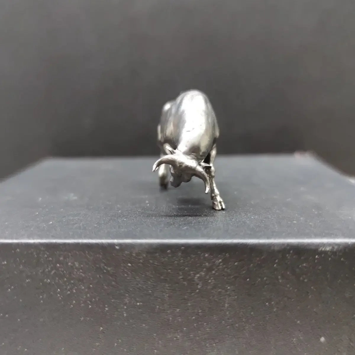 MINI Solid Pure Copper Ornament Bullish Lucky Cow 6cm Bull Wall Street Mascot Home Decor Desktop Crafts Sculpture Decoration