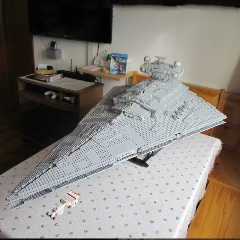 4784pcs UCS Imperial Navy Stormtrooper Star Destroyer Galactic Empire 75252 Star Cruiser Starfighter Dark Fleetship Gift