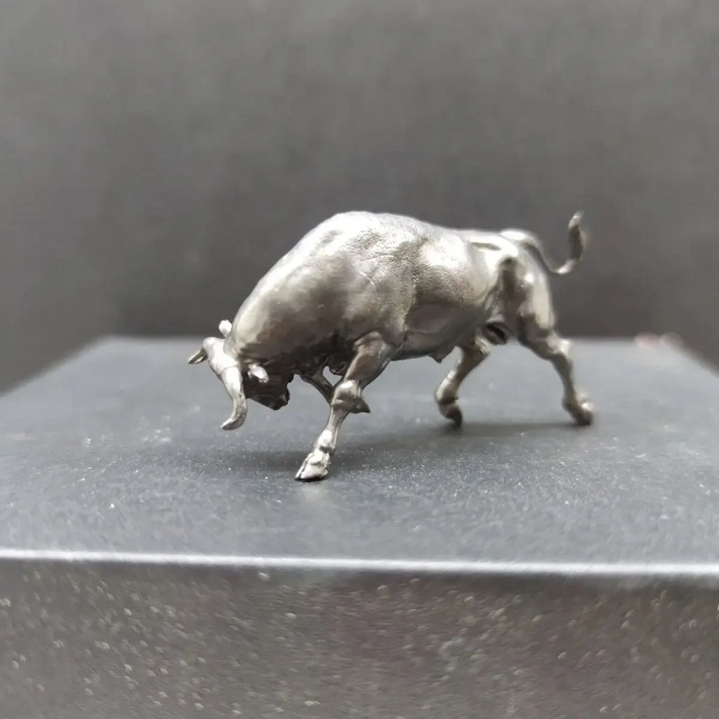 MINI Solid Pure Copper Ornament Bullish Lucky Cow 6cm Bull Wall Street Mascot Home Decor Desktop Crafts Sculpture Decoration