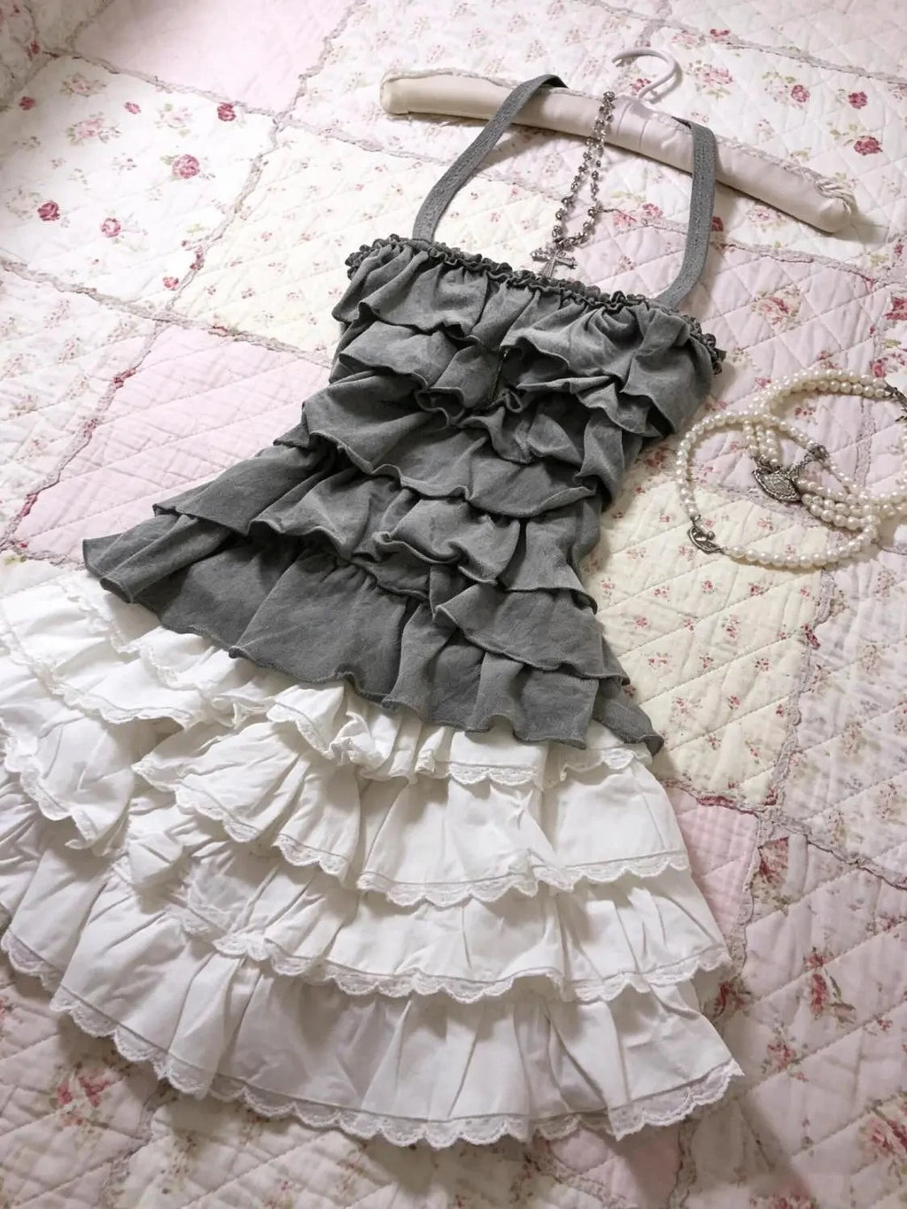 American Retro Gray Cami Top Strap Tiered Ruffle Slim Fit Y2K